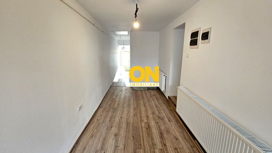 Casa de locuit si spatiu comercial, Cetate - Poză 11