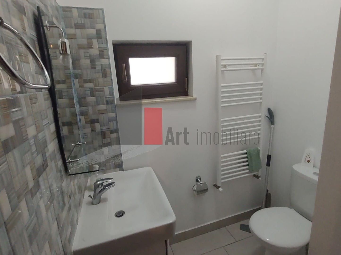 Vilă Occidentului - birou sau locuintă - Poză 9