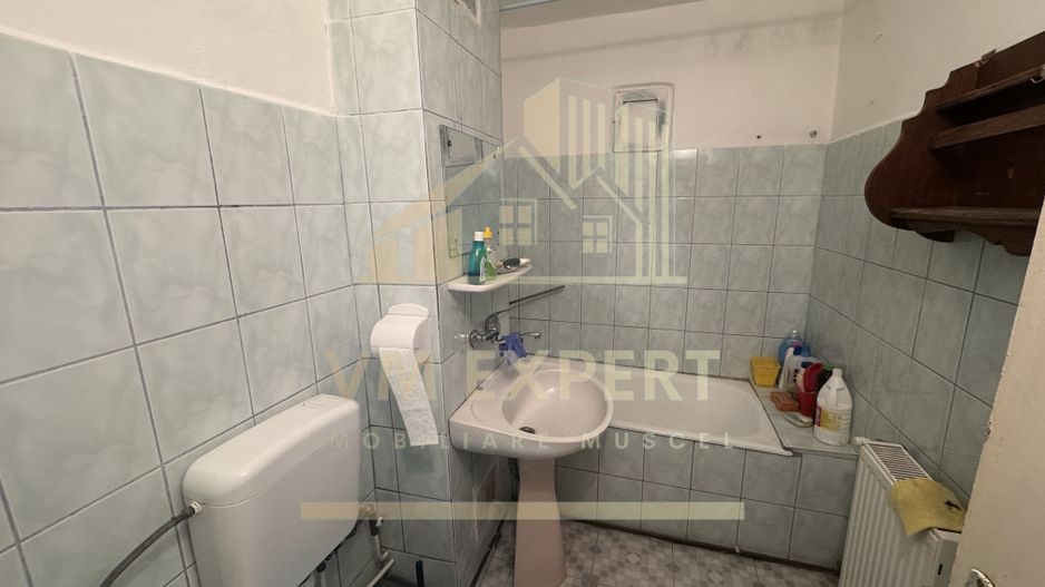 APARTAMENT 3 CAMERE ETAJ 2 GRUI  CAMPULUNG - Poză 7