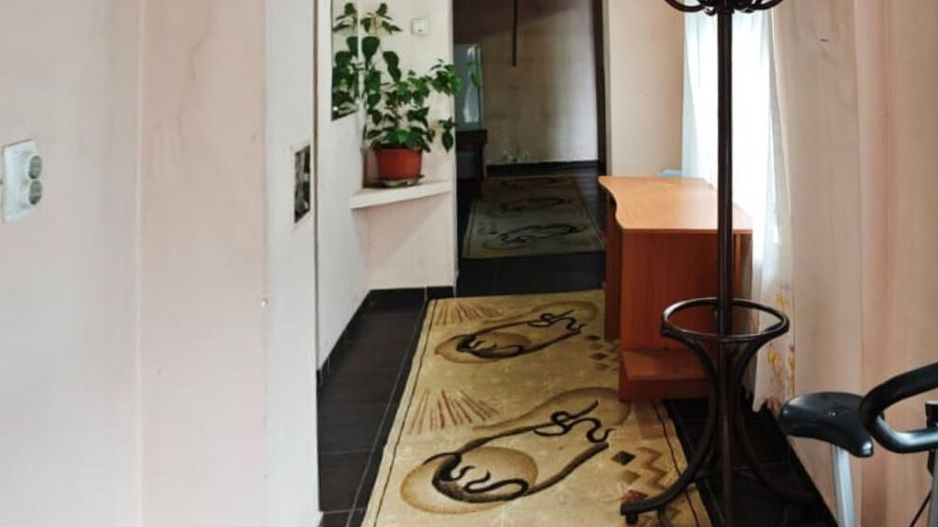 Se oferă spre vânzare casă 3 camere individuală la curte zona Salaj - Poză 2