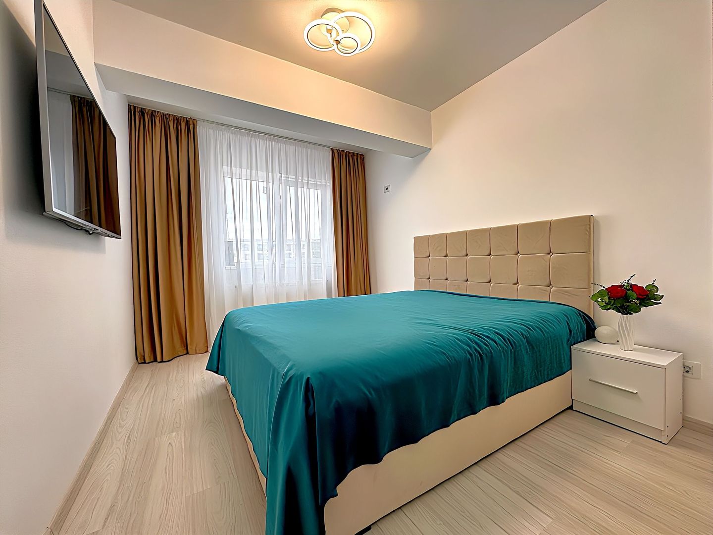 3 camere decomandat bucatarie inchisa 79mp Grand Arena parcare inclusa - Poză 19
