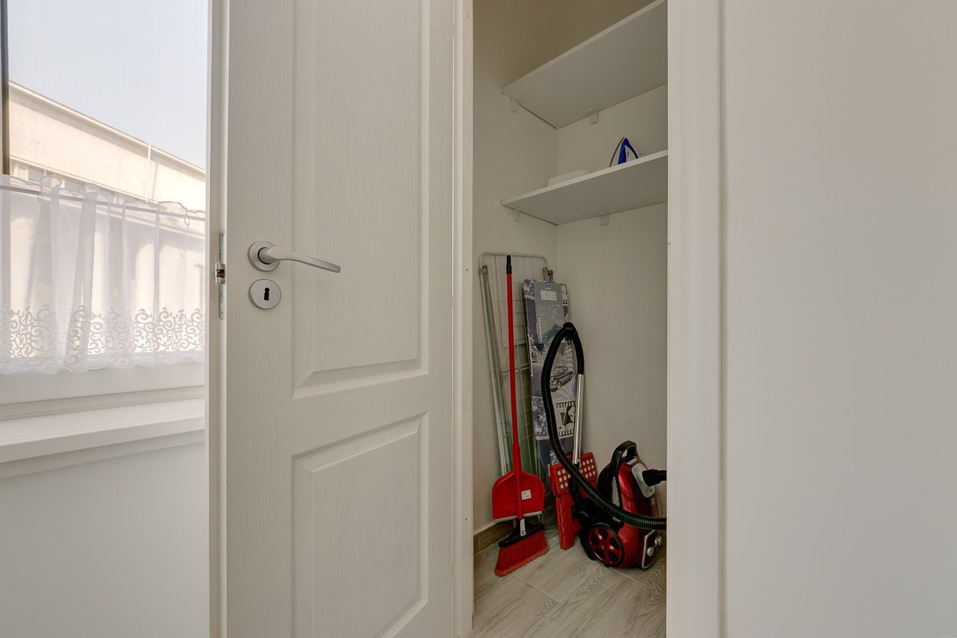 Apartament 2 cam P-ta Romana Bd. Gheorghe Magheru Bloc EVA - Poză 6