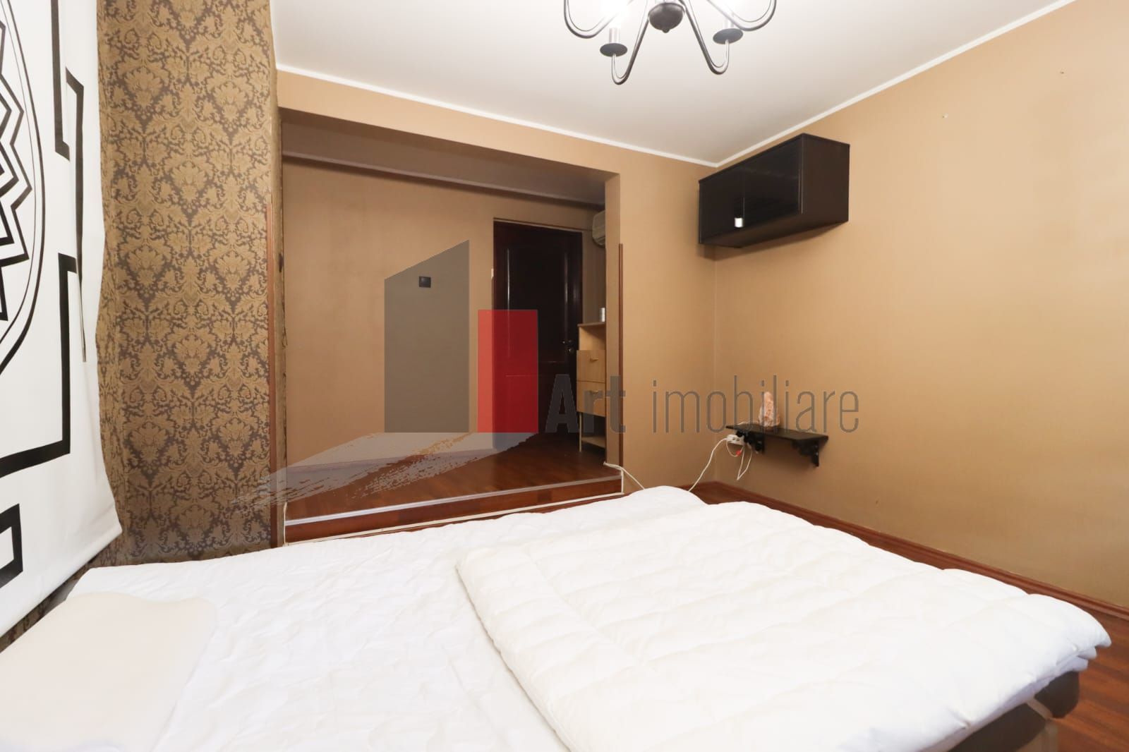 Vila "VARDA" , 200 MP utili, teren 160 mp - Poză 12