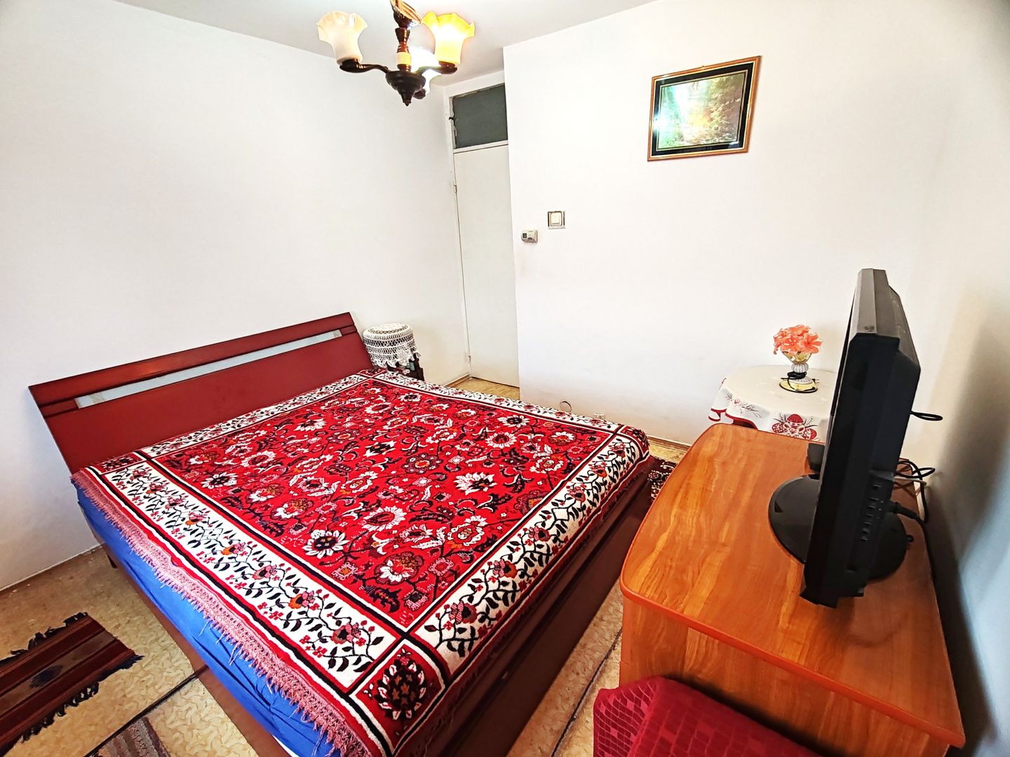 3 Camere, Central, Ideal pentru Familie, Liniste, An '81 - Poză 4