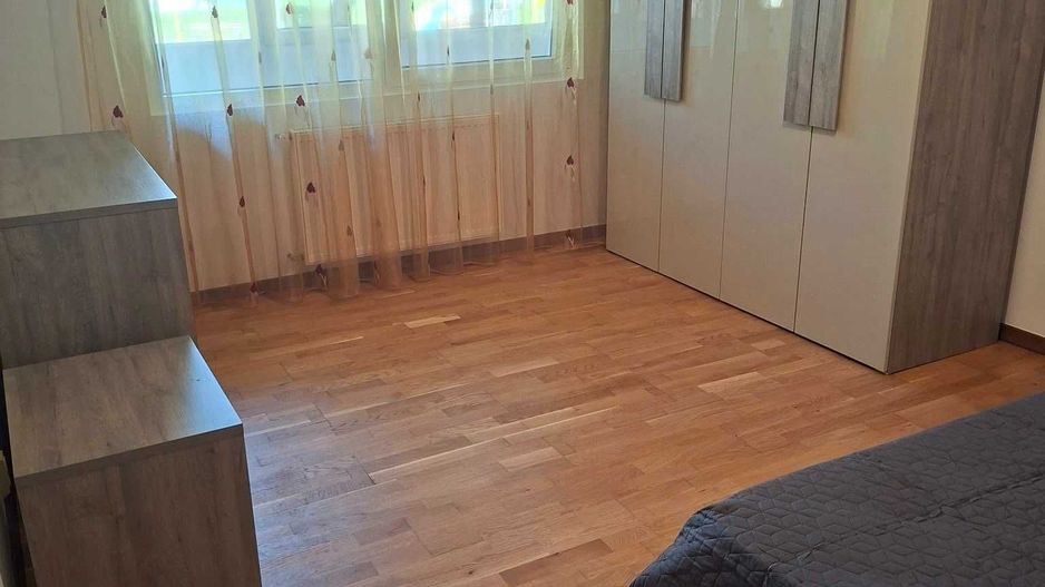 Apartement de inchiriat cu 3 camere - zona Calea Floresti - Poză 2
