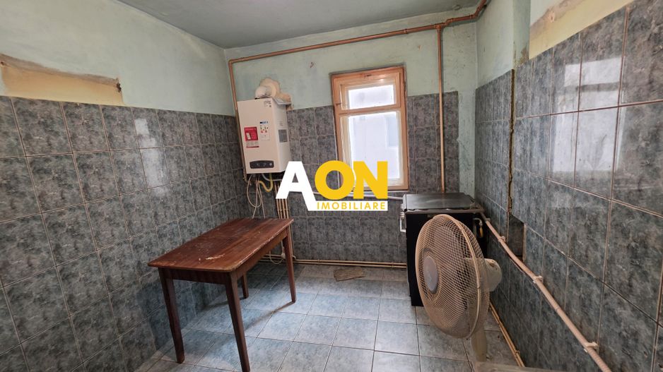 Apartament 3 camere, Cetate, 65 mp utili, et.5. Necesita renovare - Poză 8