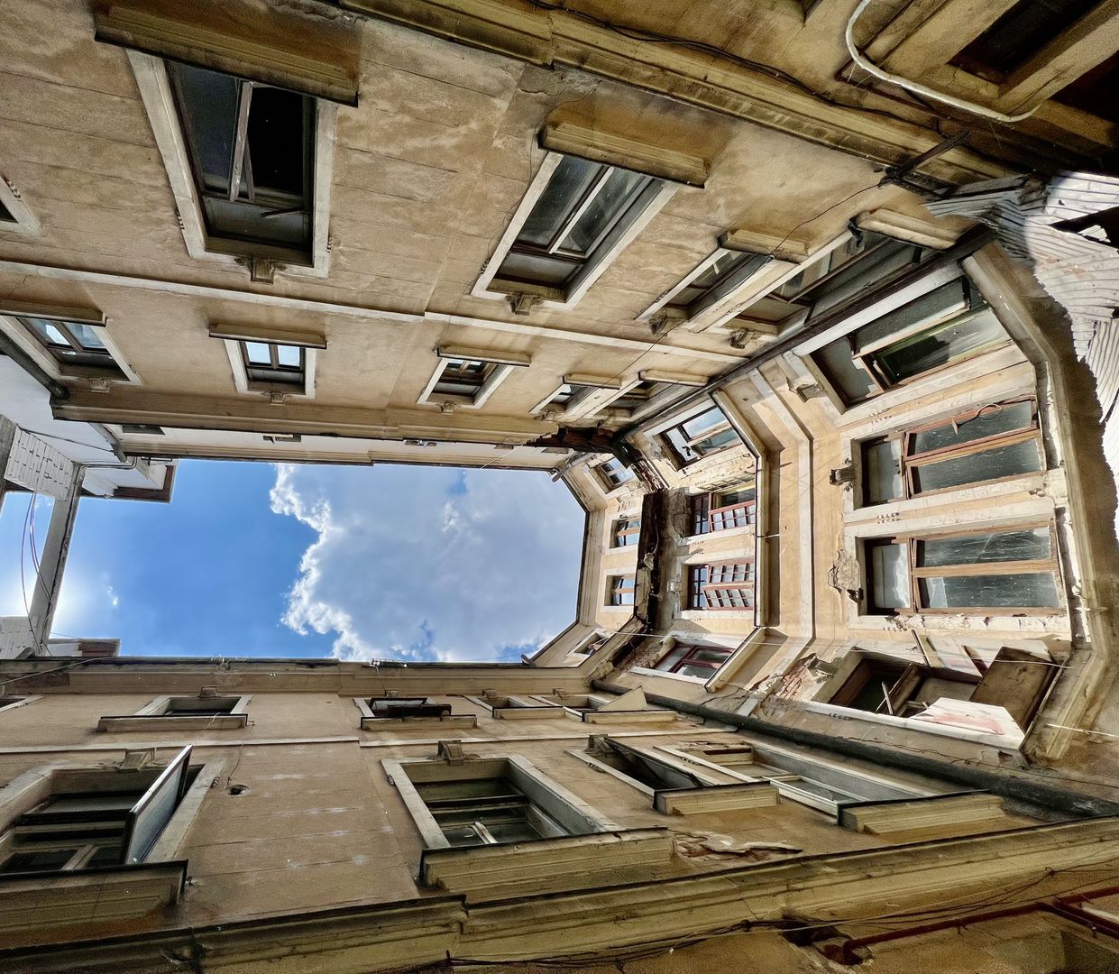 Imobil 2185 mp Centrul Istoric Piata Unirii 500 mp teren vitrina 19 m - Poză 1