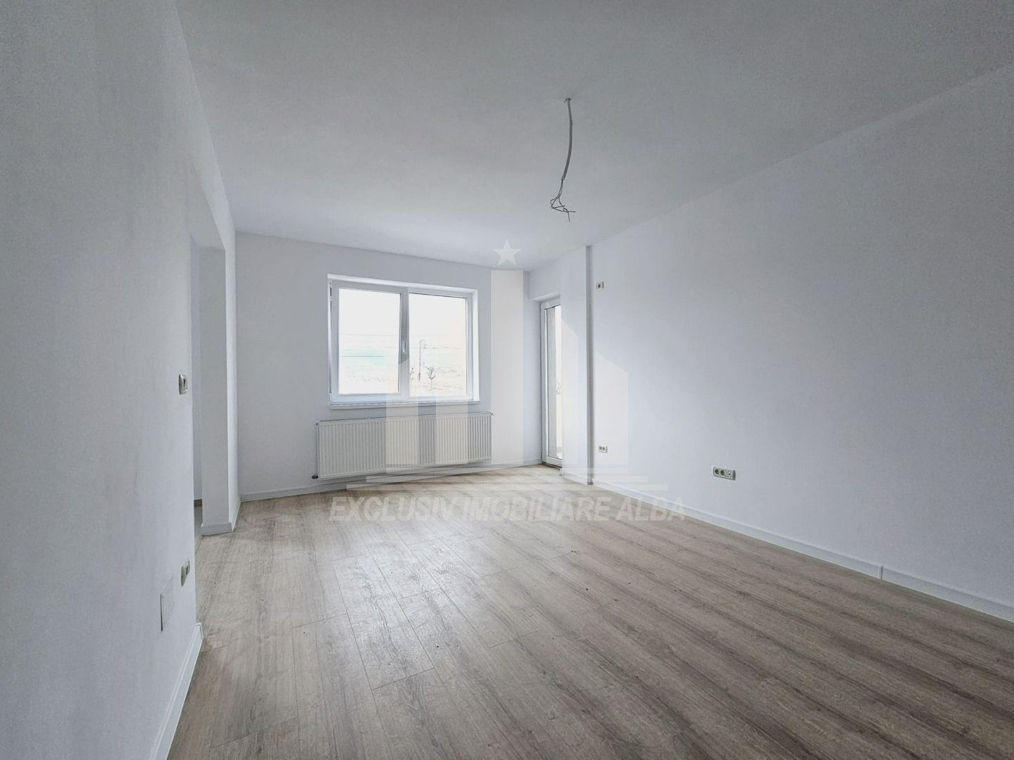 Apartament cu 3 camere decomandate, Alba-Micesti - Poză 2