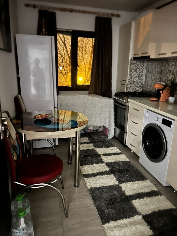 🏡 Apartament 1 cameră renovat, 30 mp, Micro 40,bloc mixt - Poză 3