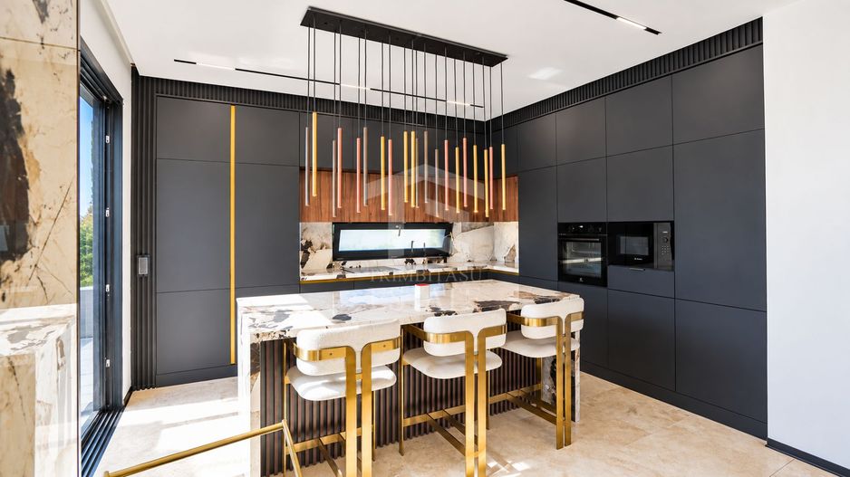 Casă spectaculoasă în Constanța | Design, tehnologie și confort - Poză 7
