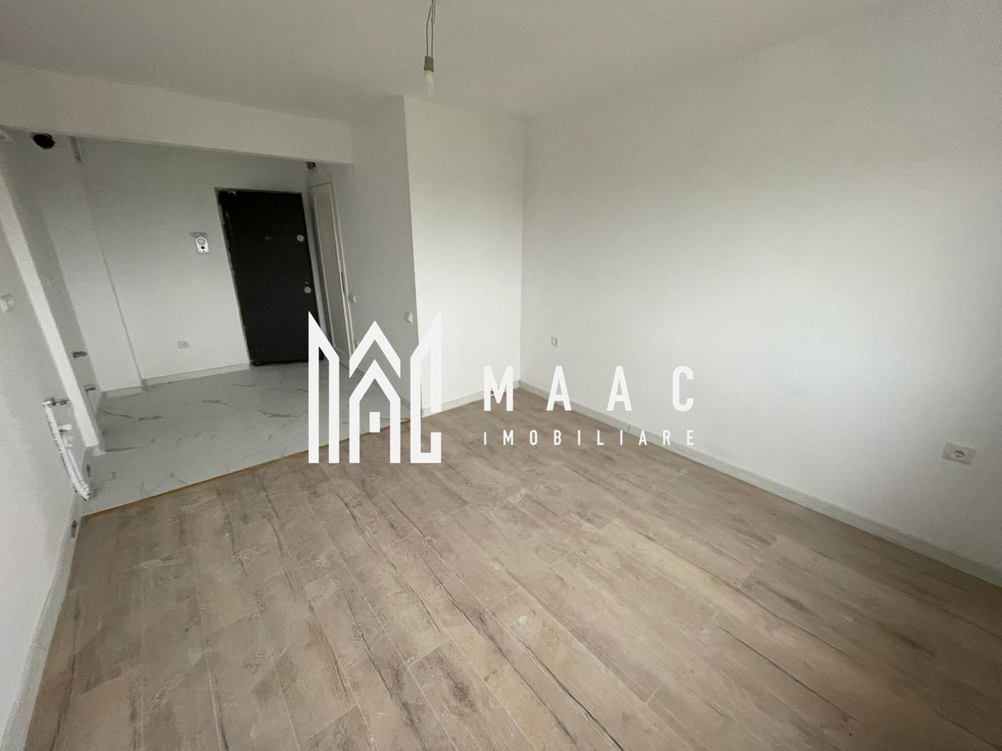 Garsoniera | Etaj 1 I Lift | Lazaret | Predare Mai 2025 - Poză 3