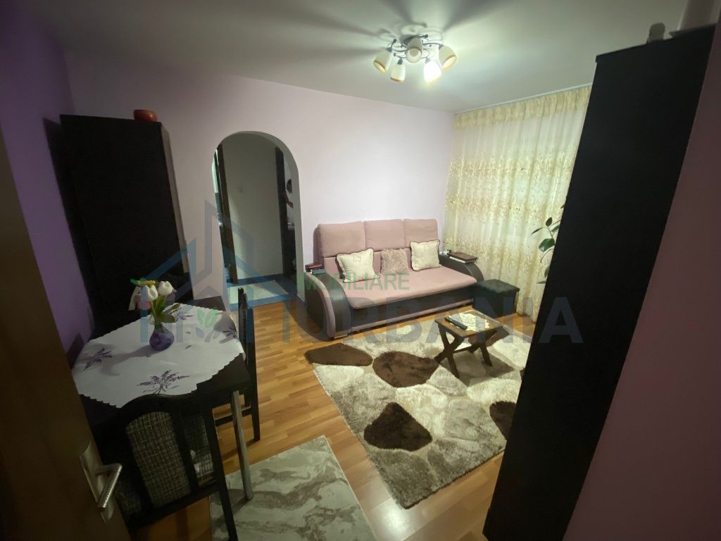 Apartament 2 camere, etaj 2, Hârlău - Vânzare - Poză 4