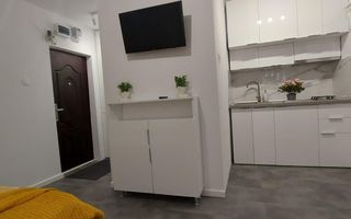 Garsoniera modernă 1 Decembrie, boiler,  AC, etaj 9 - Poză 2