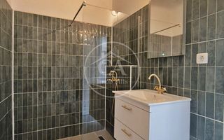 Apartament cu 2 camere la curte comuna de vanzare Ultracentral, Oradea - Poză 8