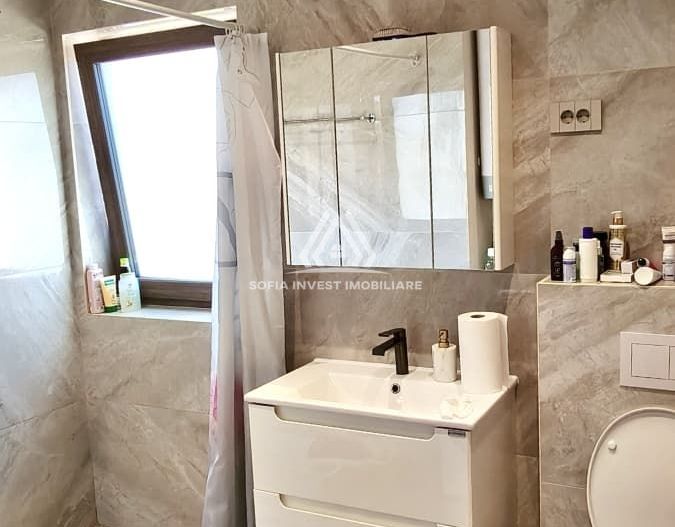Apartament 70 mp de închiriat in vila cu parcare si foisor, Zona Iris - Poză 9