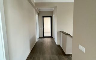 Casă / Vilă cu 4 camere de închiriat - Dezmir - Poză 17