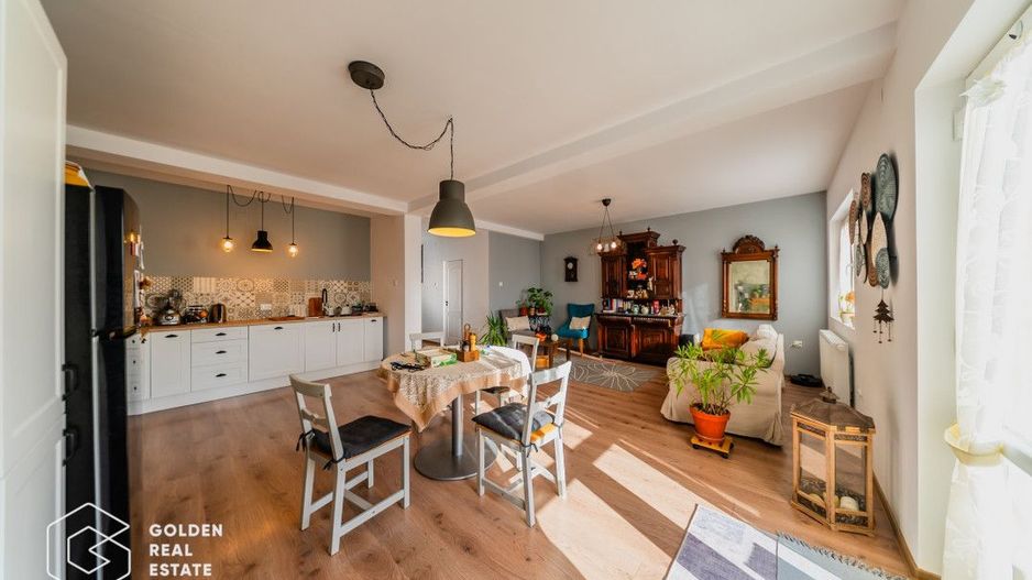 Casă tip duplex P+M, teren 302 - Poză 1