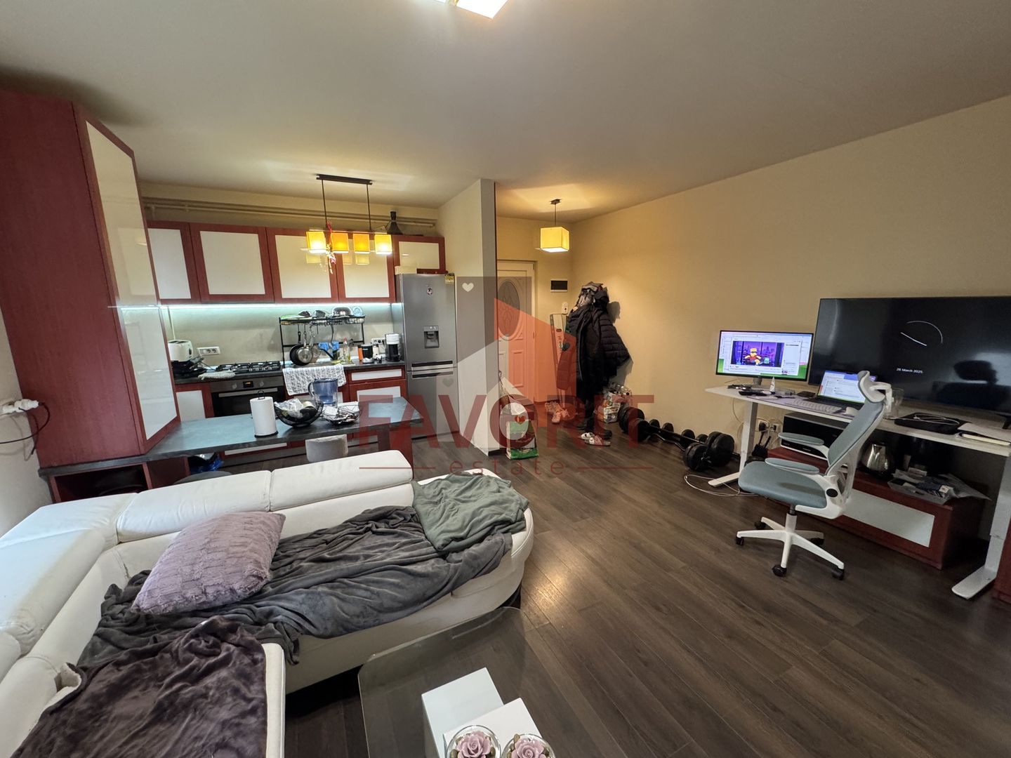 Gradina in CF de 63 mp. Mobilat si utilat. Pozitie excelenta - Poză 2