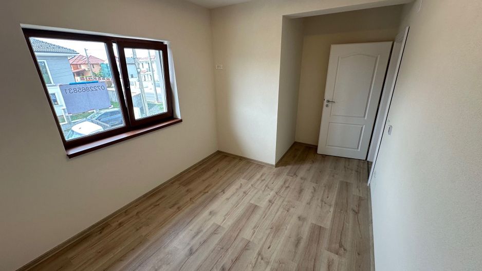 Duplex cu camera pe parter - Poză 18