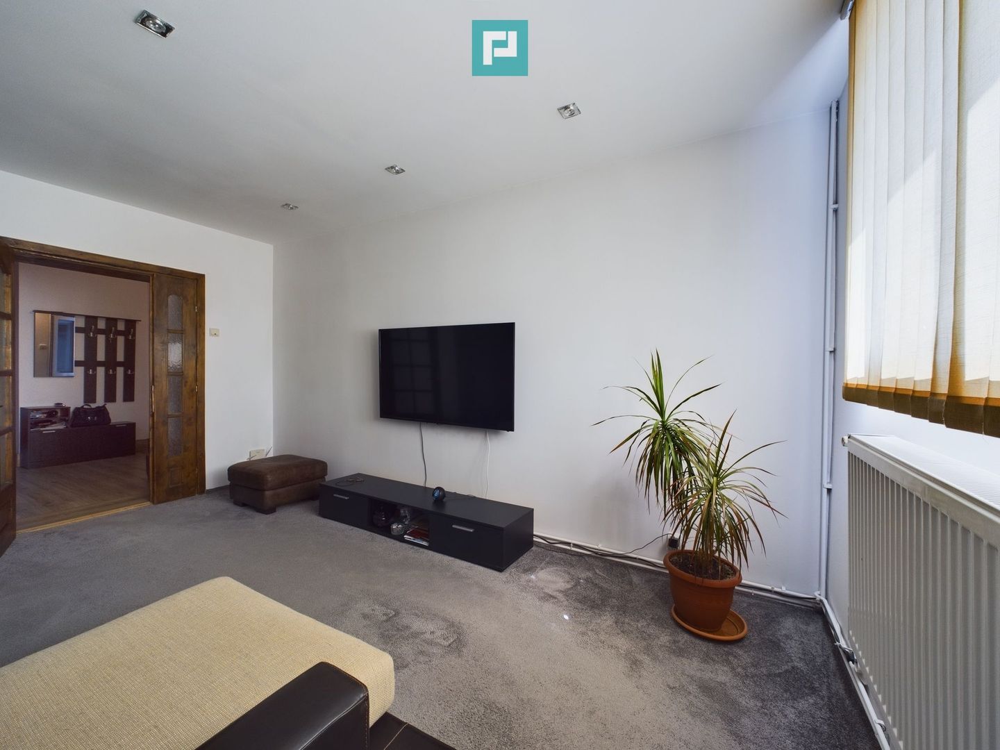 Casă ideală pentru familie extinsă în zona Crișan - Poză 4