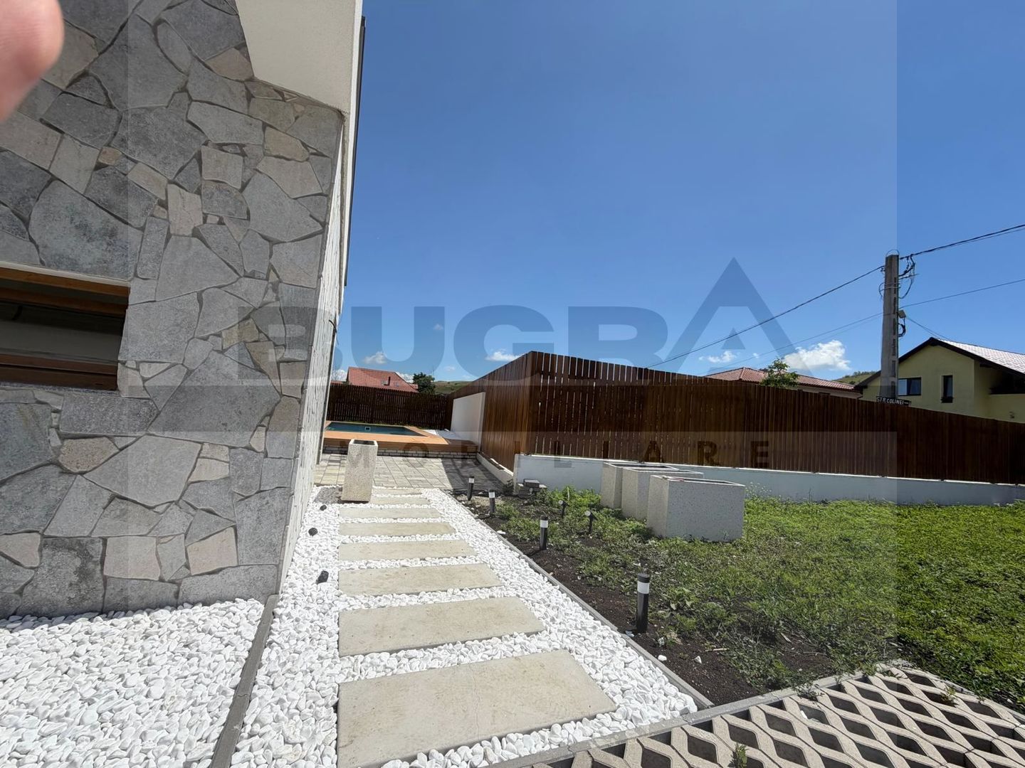 Casa unifamiliara de 170mp, teren 550mp, piscina, garaj, Sannicoara - Poză 4