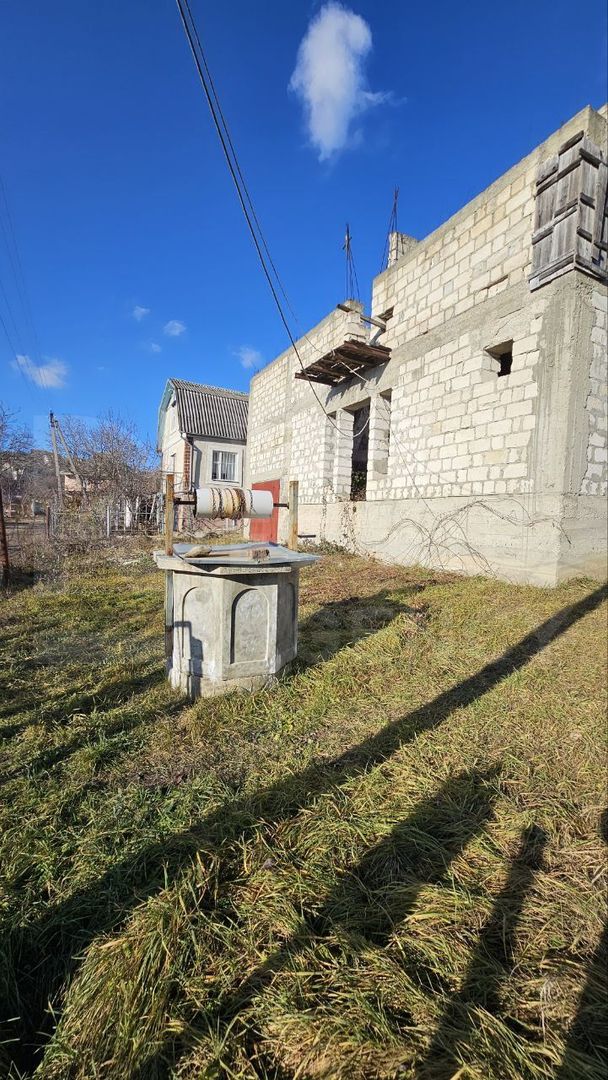 Vânzare, casă, 2 nivele, 4 camere, com. Cruzeşti - Poză 4