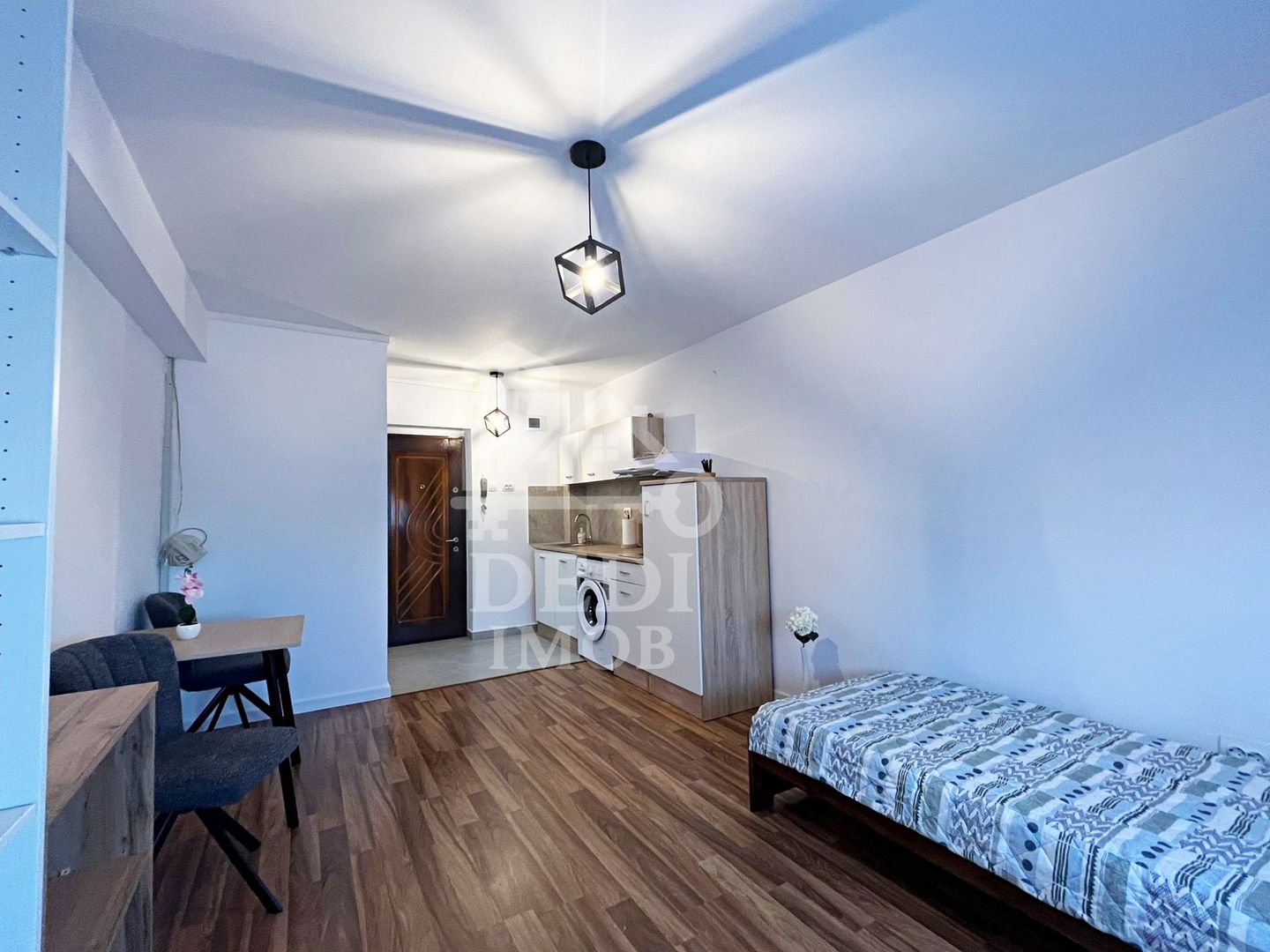 Apartament cu 1 camere de vanzare zona Nufarul, Oradea - Poză 4