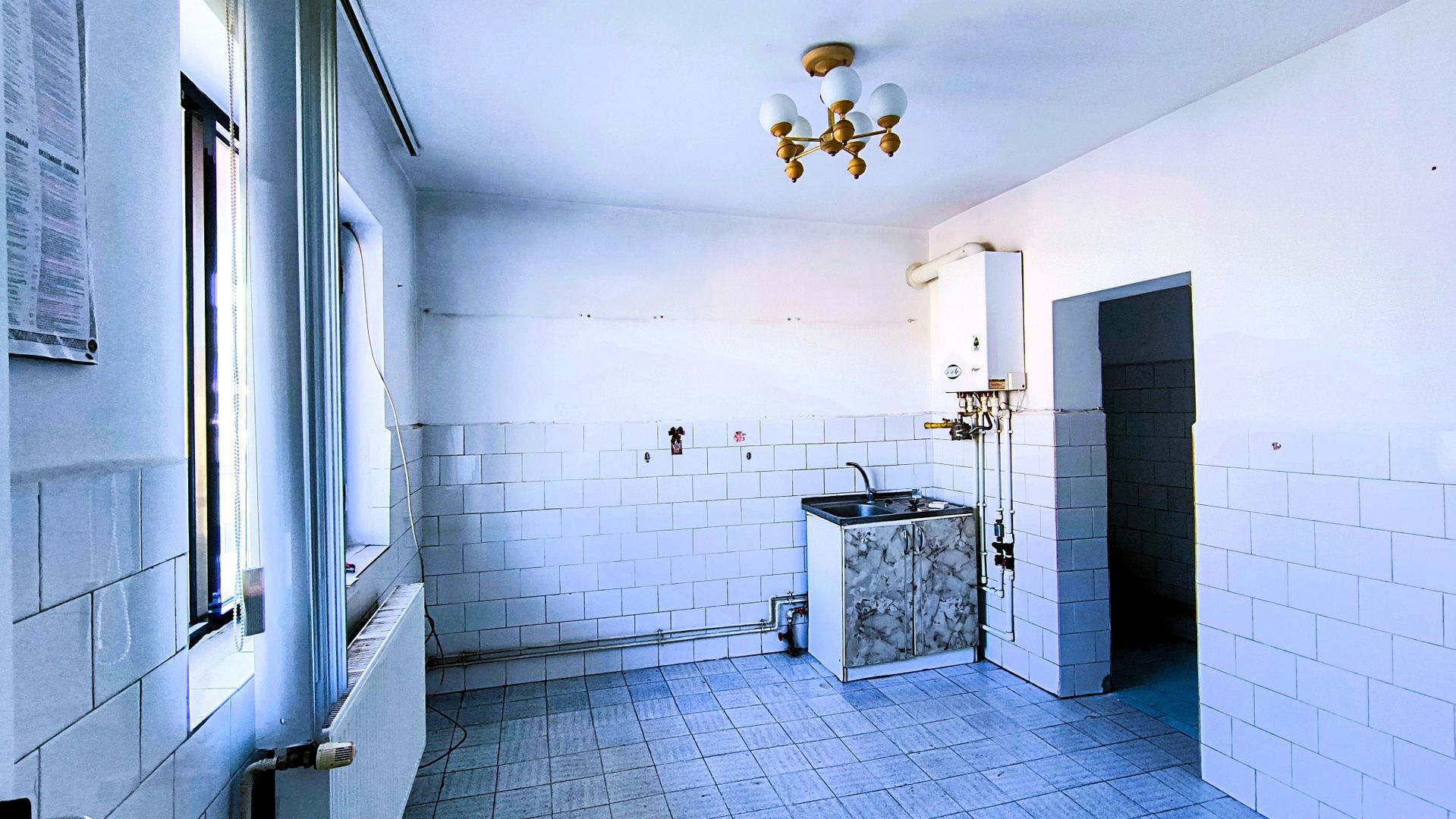 Medgidia | Casa P+1 | 5 camere spațioase, balcon, terasă și garaj - Poză 7