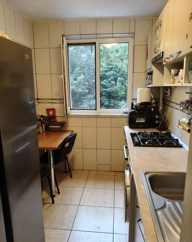 Apartament 3 camere de vanzare Drumul Taberei - Poză 5
