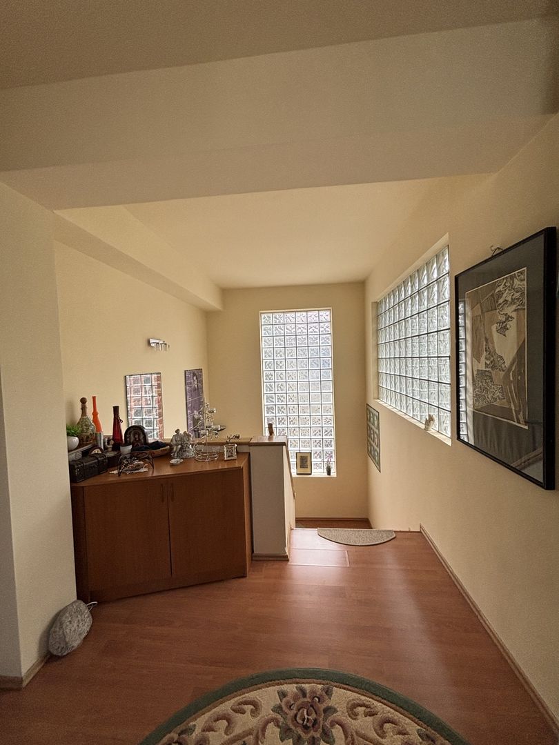 Apartament privat la casa la 5 minute de Piața Victoriei - Poză 49