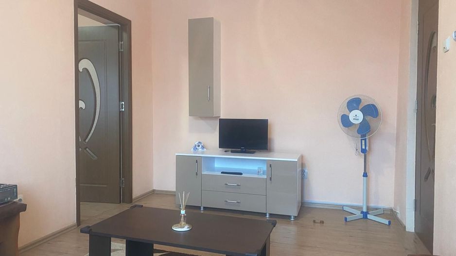 Aproape de Piata 1 Mai! Inchiriere apartament -2 camere-Targoviste-M8 - Poză 2