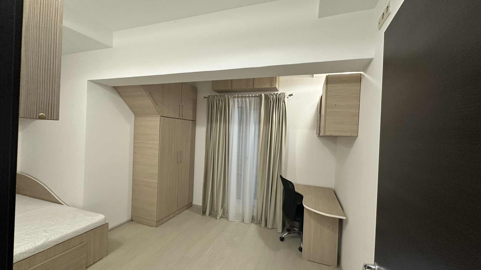 2 camere PARTER Cosmopolis - Poză 3