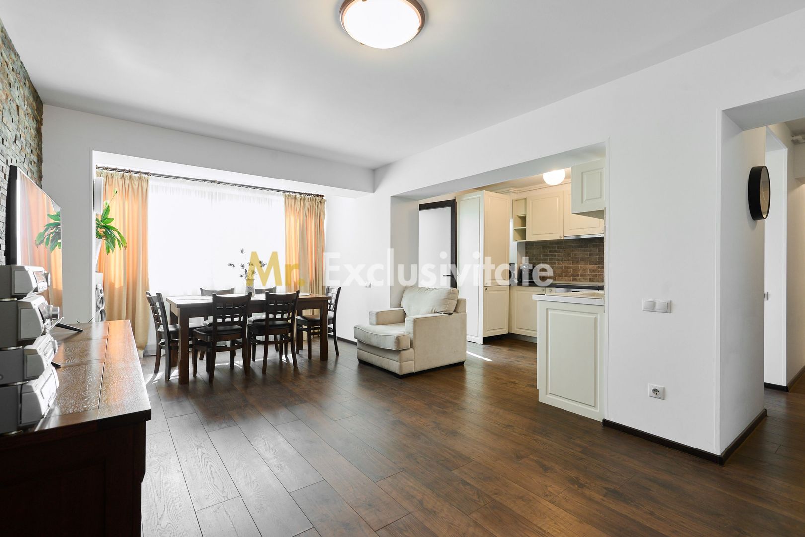 Apartament cu 3 camere în blocul Mobilux, Piața Vasile Milea - Poză 4