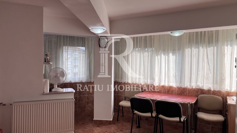 Apartament cu 3 camere | Costache Negruzzi | Decebal | Oradea - Poză 6