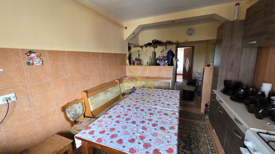 Apartament spatios cu 4 camere, 2 balcoane – Marghita, zona Penny - Poză 15