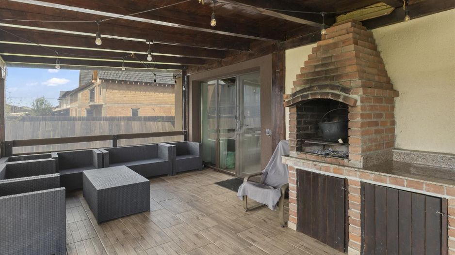 Comision 0% Vila superba in Sanpetru  5 camere si teren de 1644 mp - Poză 13