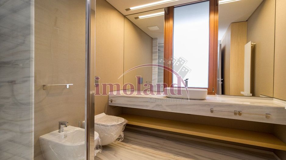 Inchiriere - Apartament - 4 camere - Primaverii - Poză 17