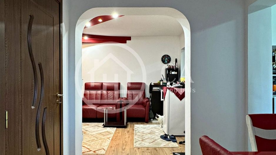 Apartament de vânzare cu 4 camere în zona Rogerius, Oradea - Poză 14