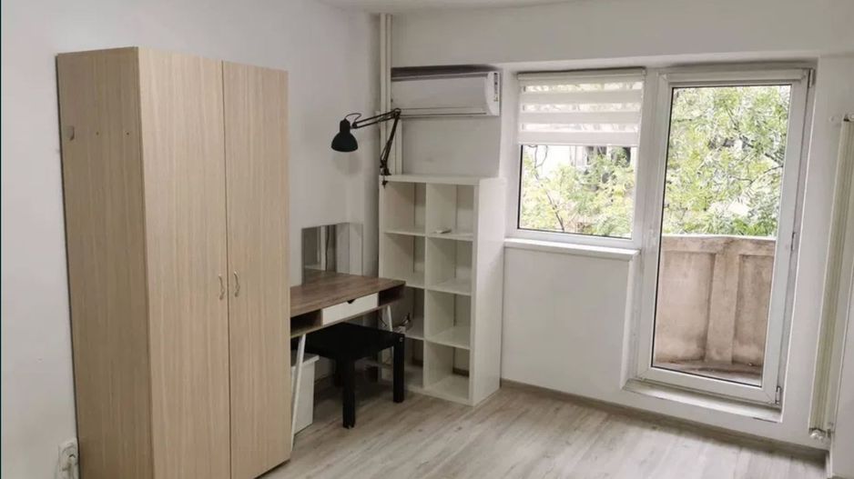 GARSONIERA BUCATARIE INCHISA, BLOC NOU, MOBILAT/UTILAT MODERN, CURAT - Poză 3