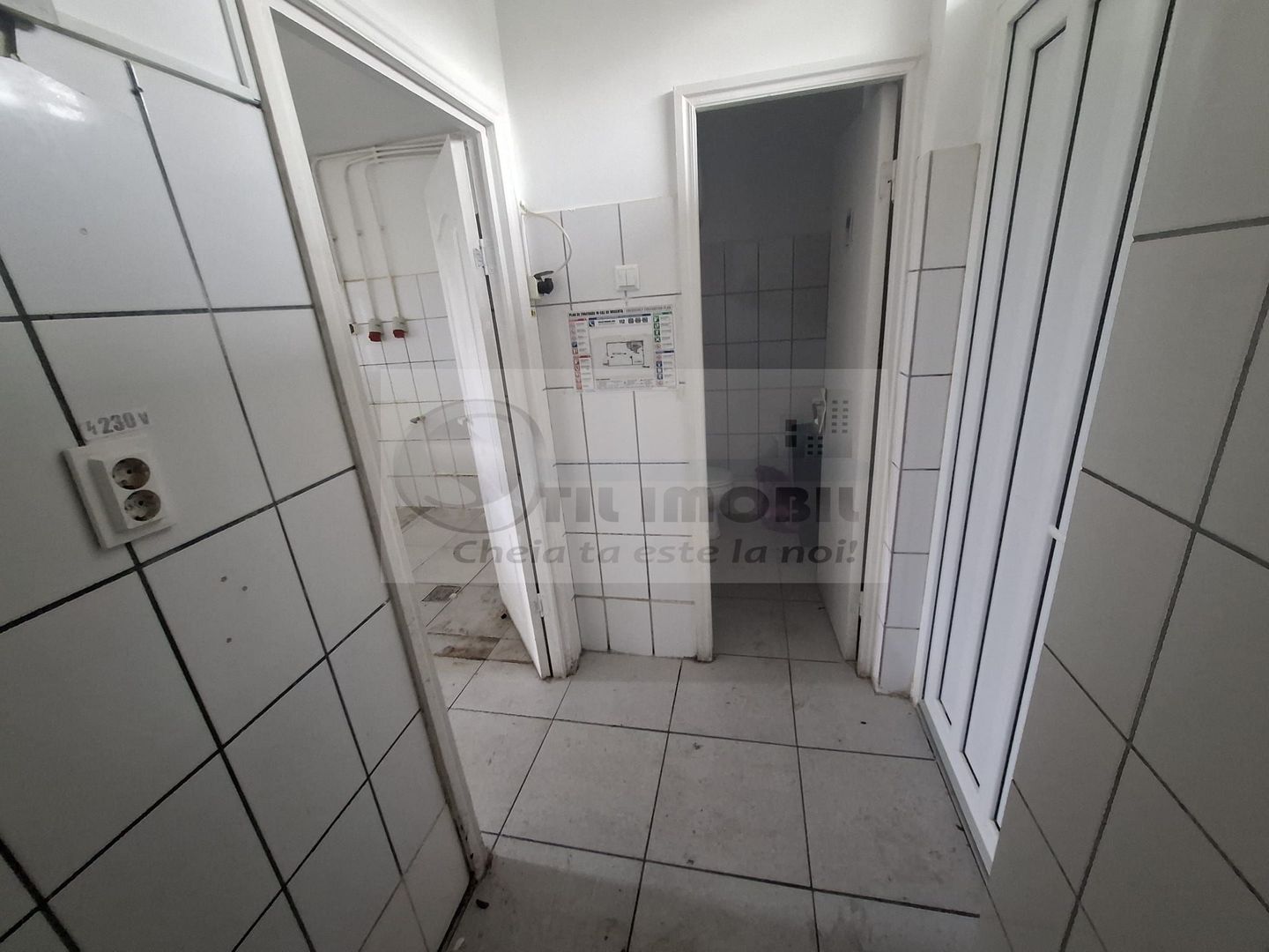 Spatiu comercial, 21 mp, Piata Cug, liber, pretabil orice afacere - Poză 4