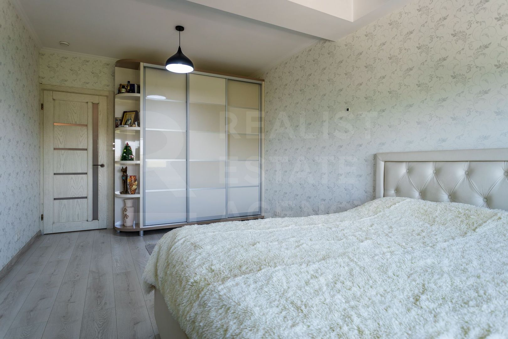 Vânzare, apartament, 3 camere, str. Ginta Latină, sectorul Ciocana - Poză 3