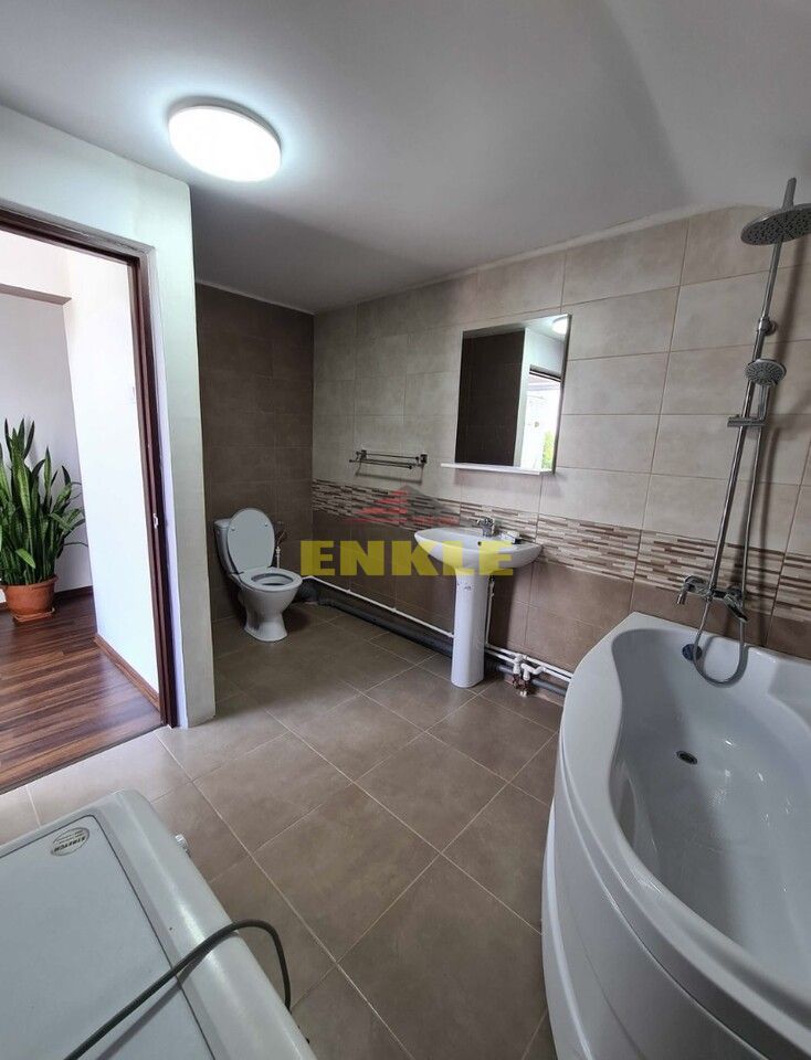 De vanzare casa cu etaj. Zona Industriala. 175.000€ - Poză 5
