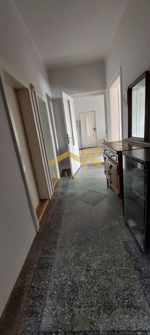 Casa de vanzare in Vladimirescu in zona primariei. - Poză 11