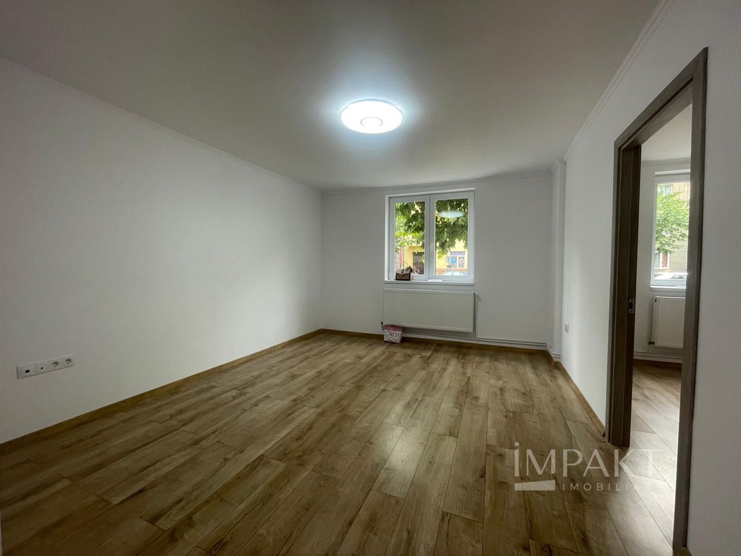 Oportunitate rară în zona Semicentrală – apartament renovat integral! - Poză 2