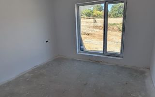 Casa Finisata 4 camere 118 mp+terasa 16 mp-Zona Str. Ghinzii - Poză 5