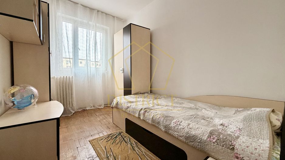 Apartament semidecomandat cu 3 camere | Etaj 2 | Girocului - Poză 6