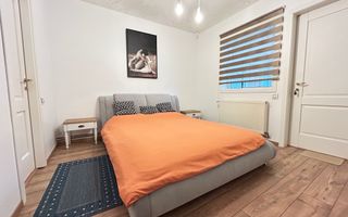 Pensiune Casa Eva Statiunea 2 Mai - 12 camere - teren 600 mp - Poză 3