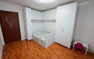 Oaza de liniste in Bariera Valcii – casa P+1 cu terasa, curte si acces securizat - Poză 9