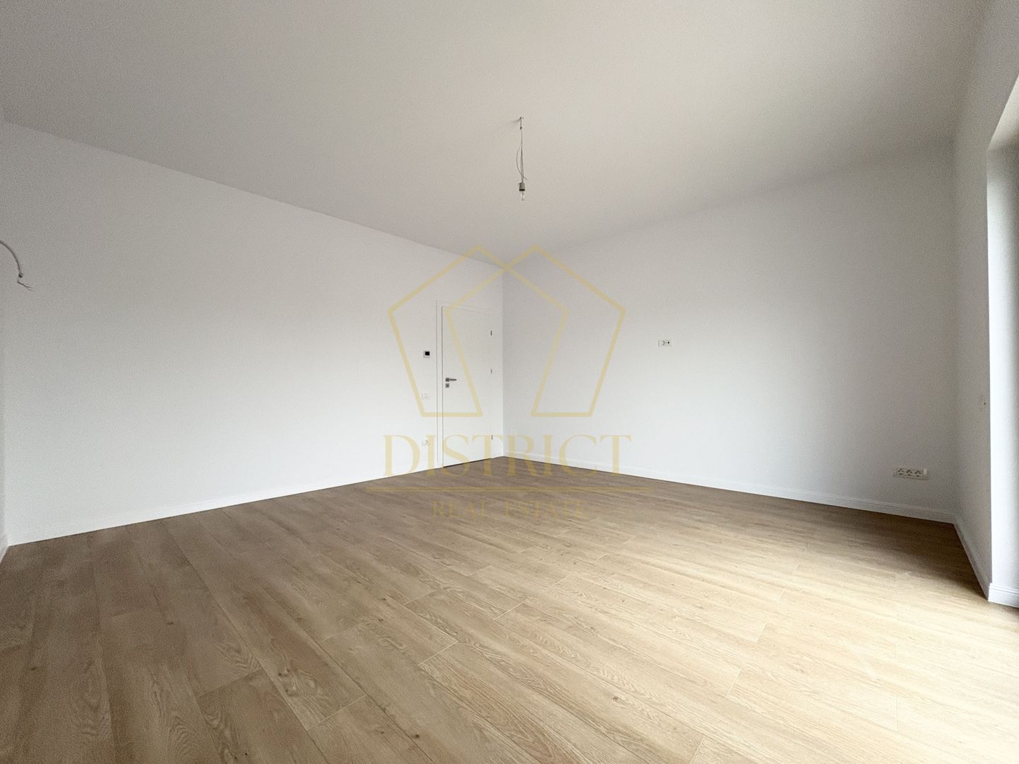 Duplex superb cu 4 camere si 3 bai | Giroc | Hotel IQ - Poză 8