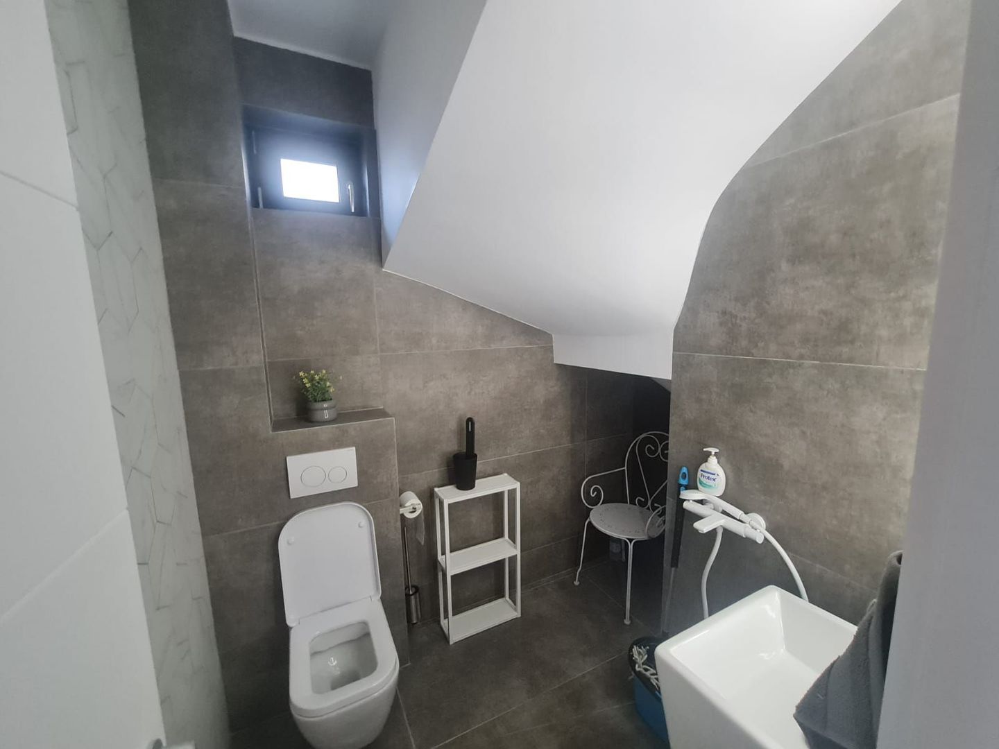 vila indiv-stil medit.,2parcari,curte/centru Popesti-Leordeni - Poză 19